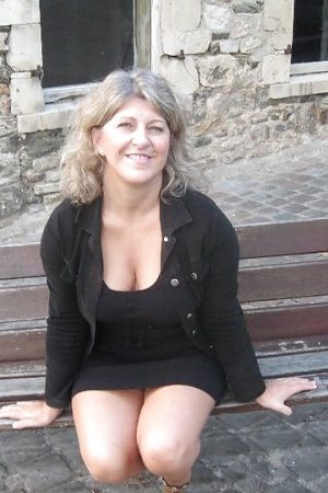 Claire - rencontre-Dominatrice-Bernay