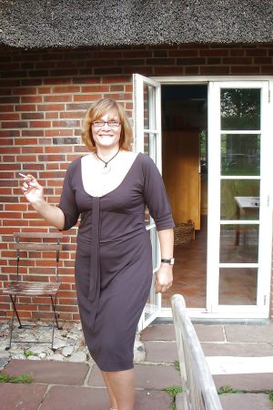 71 ans et ma foune latina gratte encore Pilar - rencontre-Cougar-Lille