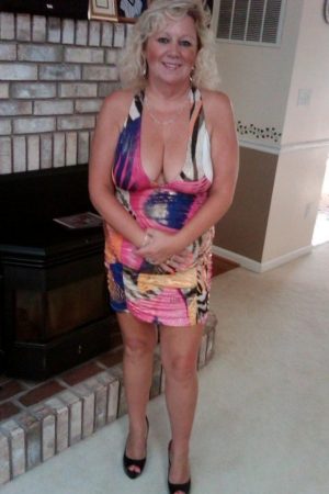 Chantal 57 ans! Pause déj horny comme jamais!!! Chantal - rencontre-Cougar-Nantes