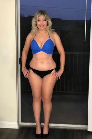 La Secrétaire Qui Fume Odile - rencontre-MILF-Bordeaux