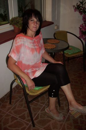 Si tu bandes facilement, passe ton chemin Lyna - rencontre-Milf-Paris