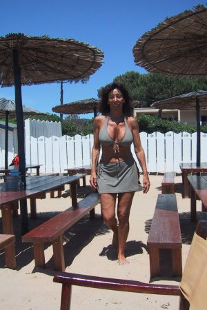 Envie de partager des moments nus au soleil ? Carmen - rencontre-Naturiste-Lille