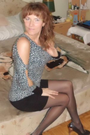 Envie de prendre l’air à Tours! Aurélie - rencontre-Cougar-Tours