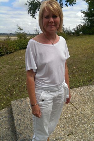 Léonie - rencontre-MILF-Orléans