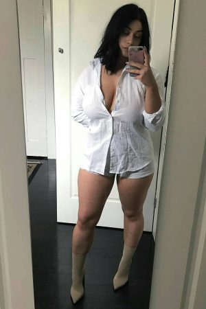 Amina - rencontre-Cougar-Créteil