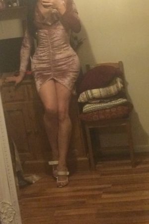Amina - rencontre-MILF-Roubaix