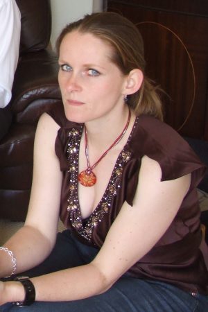 Du plaisir en toute discrétion cet été Emmanuelle - rencontre-Libertine-Levallois-Perret