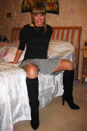 Un soir, un mec, un verre? Amandine - rencontre-MILF-Nantes
