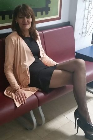 Ce soir, j’ai envie de chaleur! Inès - rencontre-Cougar-Narbonne