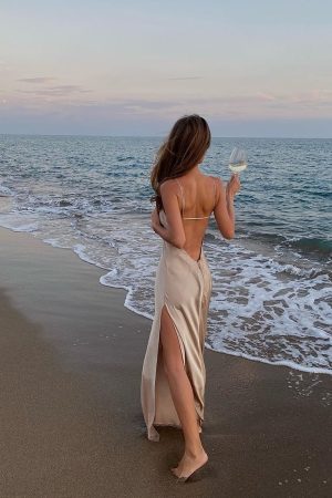 Sabrina, 43 ans – Ce qui se passe à Nice reste à Nice Sabrina - rencontre-MILF-Nice