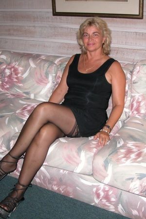 J’ai relu mes vieux textos et maintenant j’ai trop envie Aurore - rencontre-Cougar-Fontenay-sous-Bois